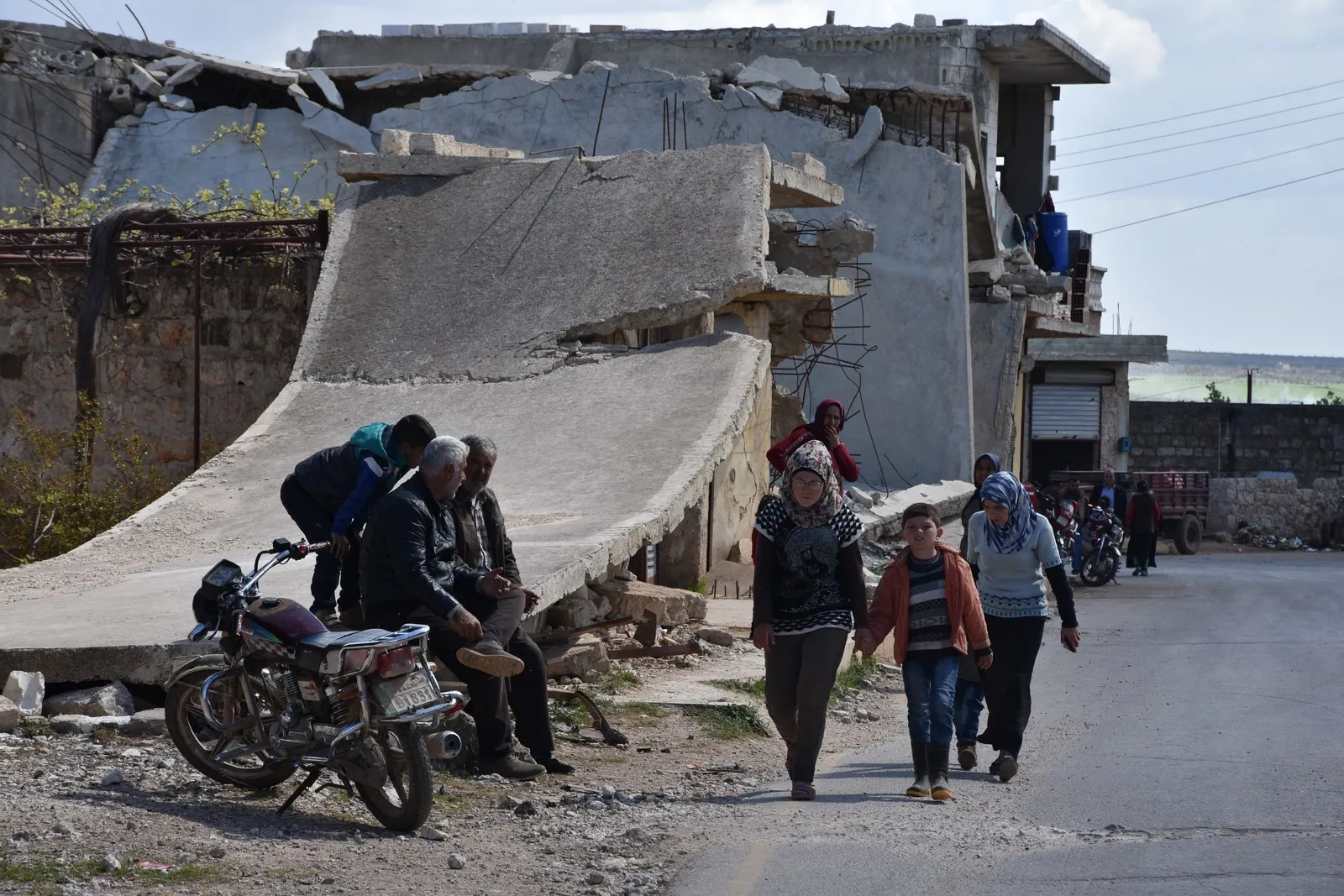 Bi berxwedan û birêxistinbûnê nexşeya rizgarkirina Efrînê saz dikin - 4
