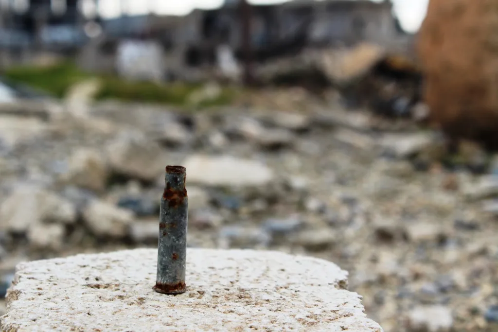 Li kolanên Kobanê nivîs û keskesorên bîranînên şehîdan
