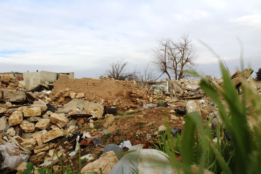 Li kolanên Kobanê nivîs û keskesorên bîranînên şehîdan