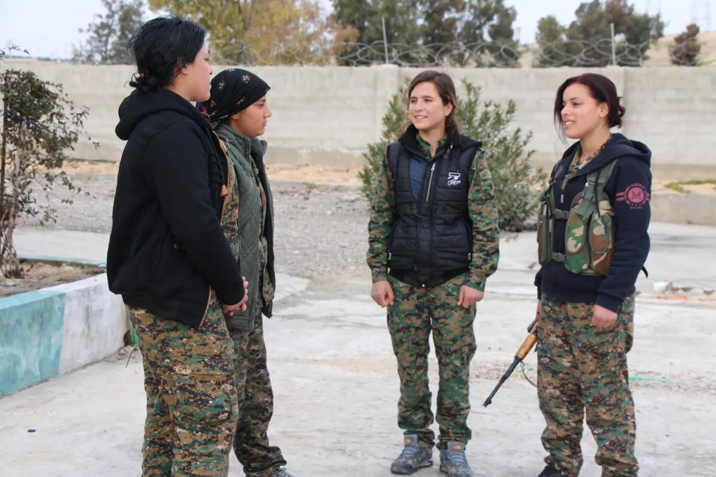 Ji bo tola tevahiya şehîdan tev li Meclisa Leşkerî ya Minbicê bû