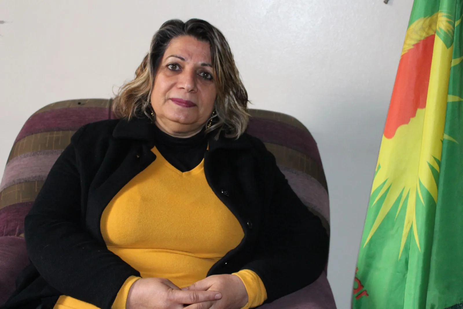 Mala xwe diyarî Kongreya Star kir