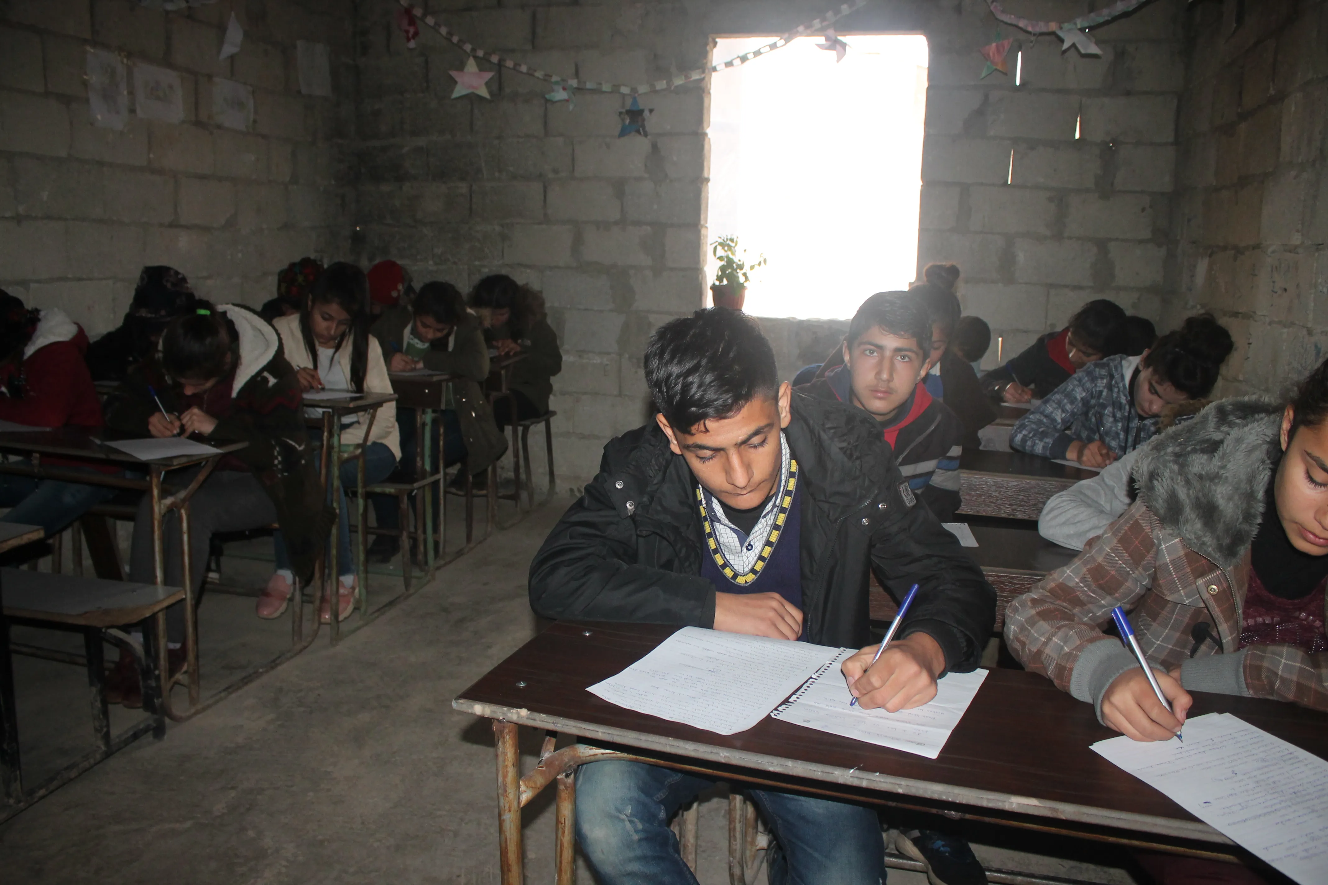 Xwendekarên Efrînê yên li Şehbayê dest bi ezmûnan kir