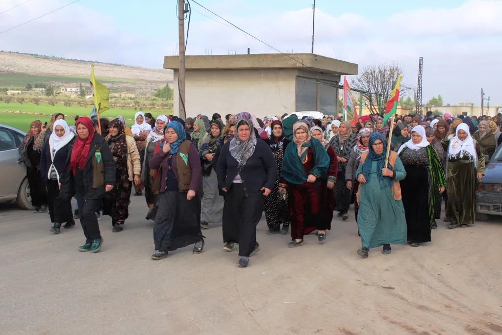 Merasîma sersaxiya şehîd Mehmûd li Kobanê pêk hat