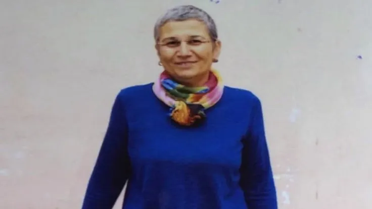 Leyla Guven xwest beşdarî merasîma cenazeyê dayika xwe bibe