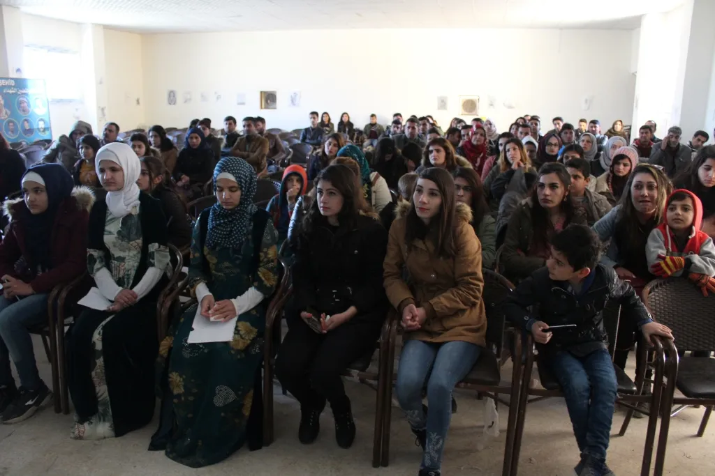 Li Kobanê dibistana astengdaran hat vekirin