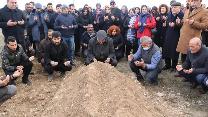 Dayîka Leyla Guven hat definkirin