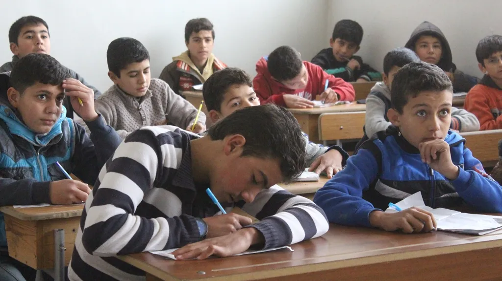 Xwendekarên Tebqayê dest bi ezmûnên werza yekem kirin