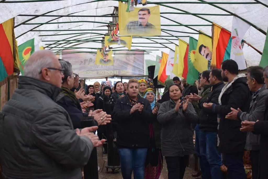 ‘Heta pêkanîna daxwazên Leyla Guven em ê piştgiriya wê bikin’