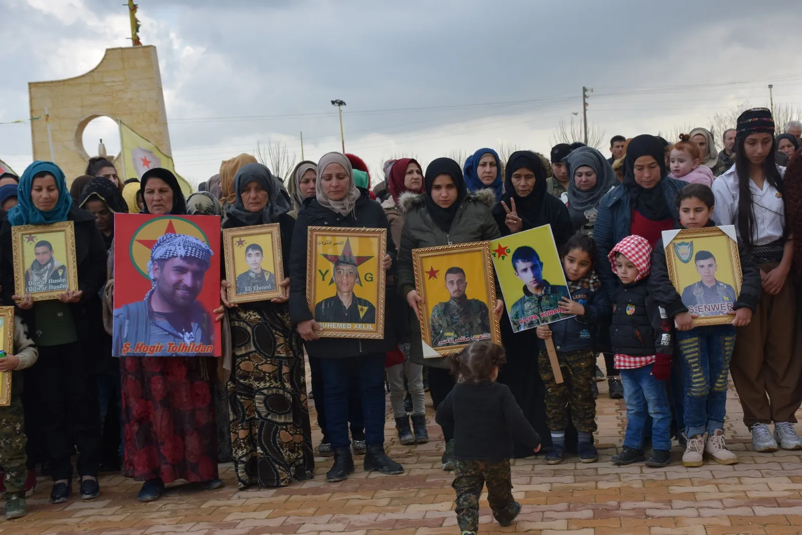 Şêniyên Hesekê şehîdên meha Çileyê bi bîr anîn