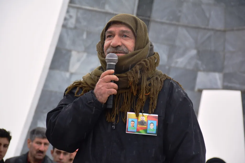 Kobanê 3`yê şehîdên xwe oxir kirin