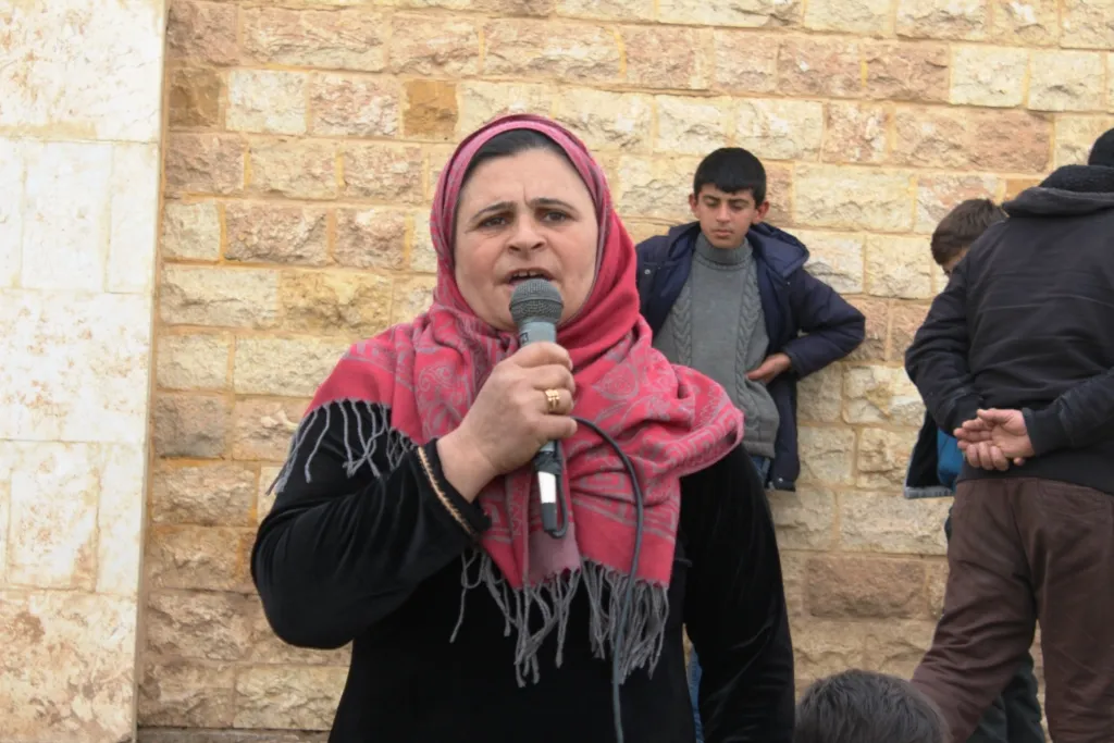 Ji bo piştgiriya Leyla Guven li Şêranê meşek pêk hat