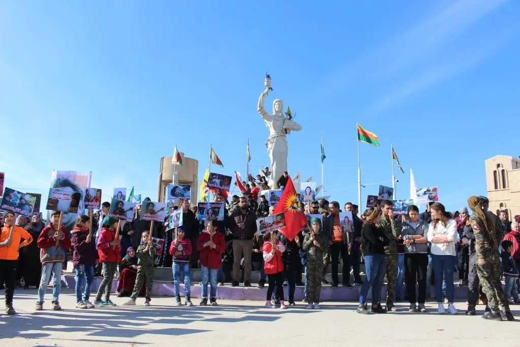  Hesekê, Amûdê û Dirbêsiyê: Em ê Efrînê rizgar bikin