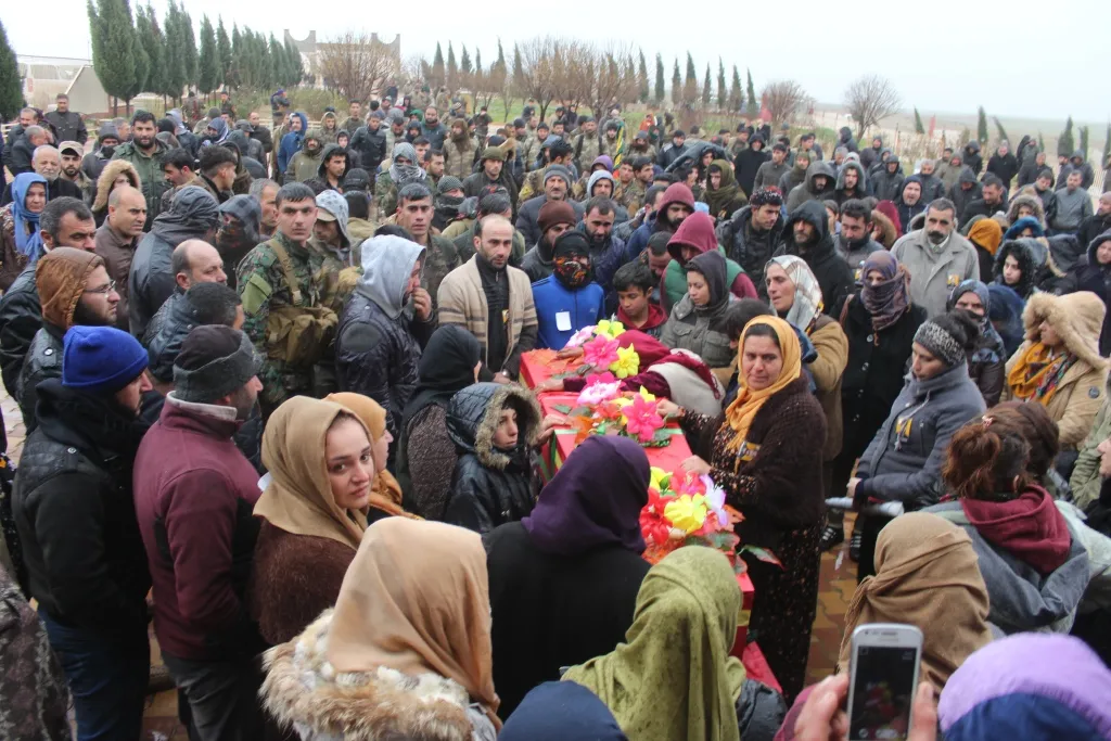 Şehîd Bahoz li Dirbêsiyê hat oxirkirin