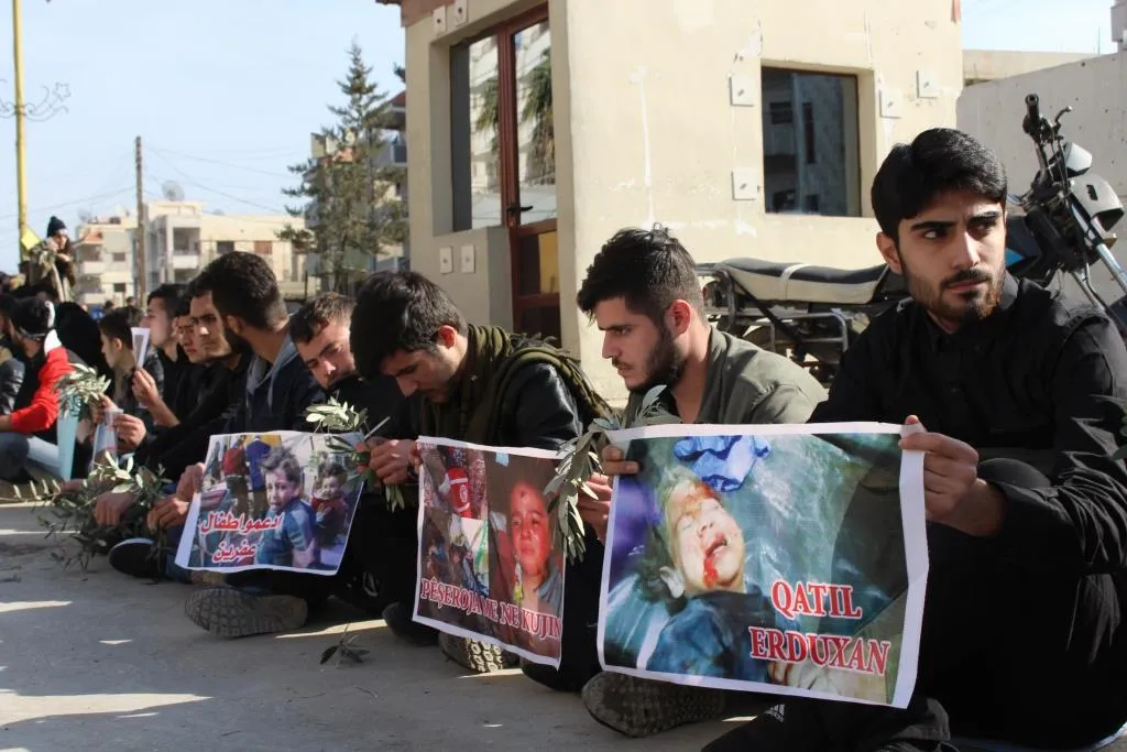 Xwendekarên Efrînê daxuyaniya binpêkirinên Tirkiyê li Efrînê radestî NY`ê kirin