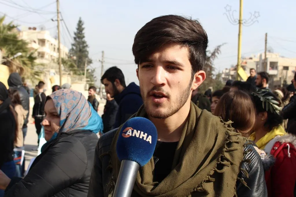 Xwendekarên Efrînê daxuyaniya binpêkirinên Tirkiyê li Efrînê radestî NY`ê kirin