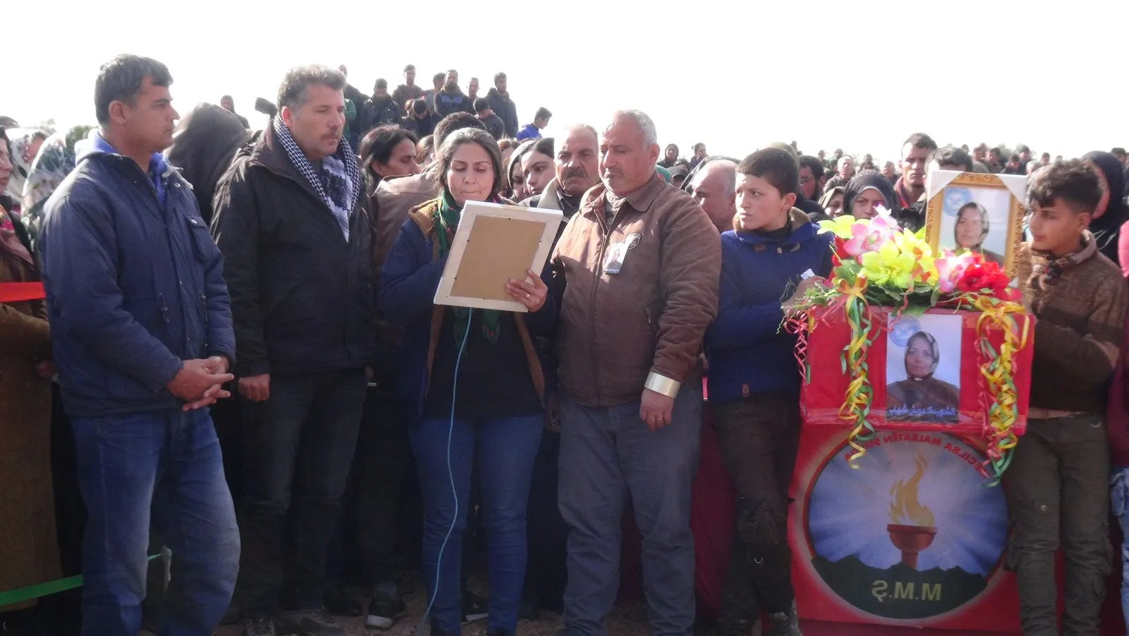 Cenazeyê şehîd Iwêş bi merasîmekê hate veşartin