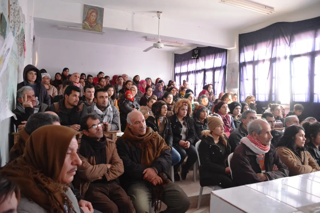 Şehîdên Parîsê li Kobanê hatin bi bîranîn
