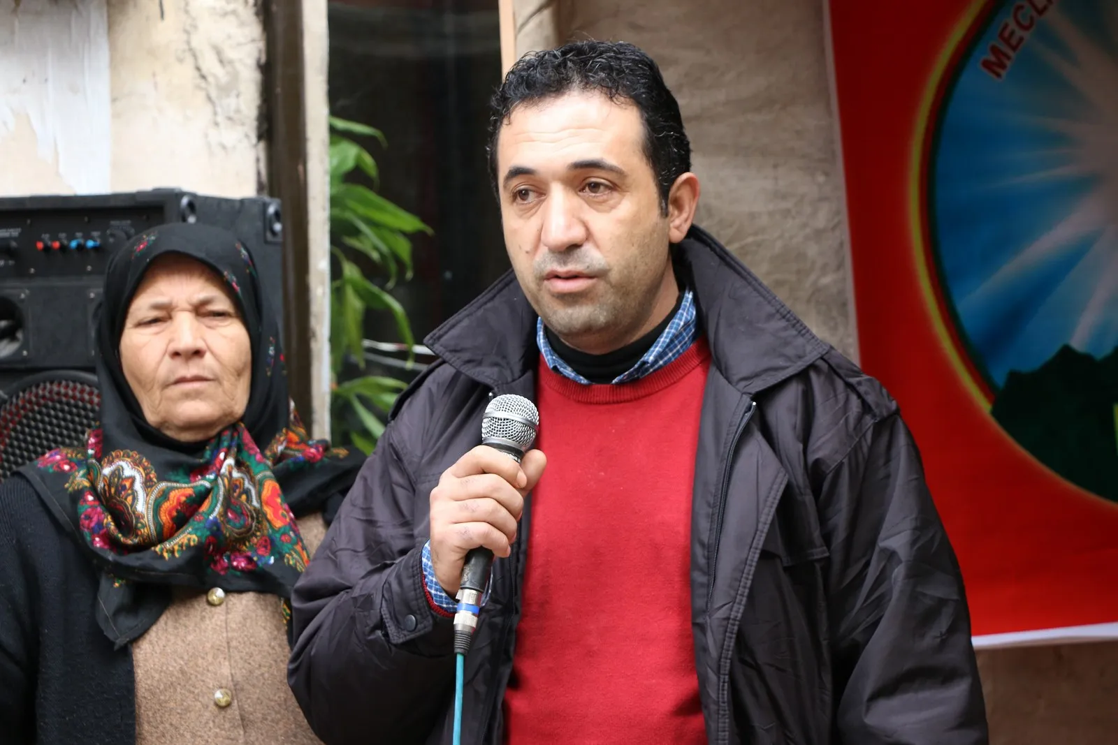 Çalakvanên Helebê: Em ê şopdarên xeta Leyla Guven bin