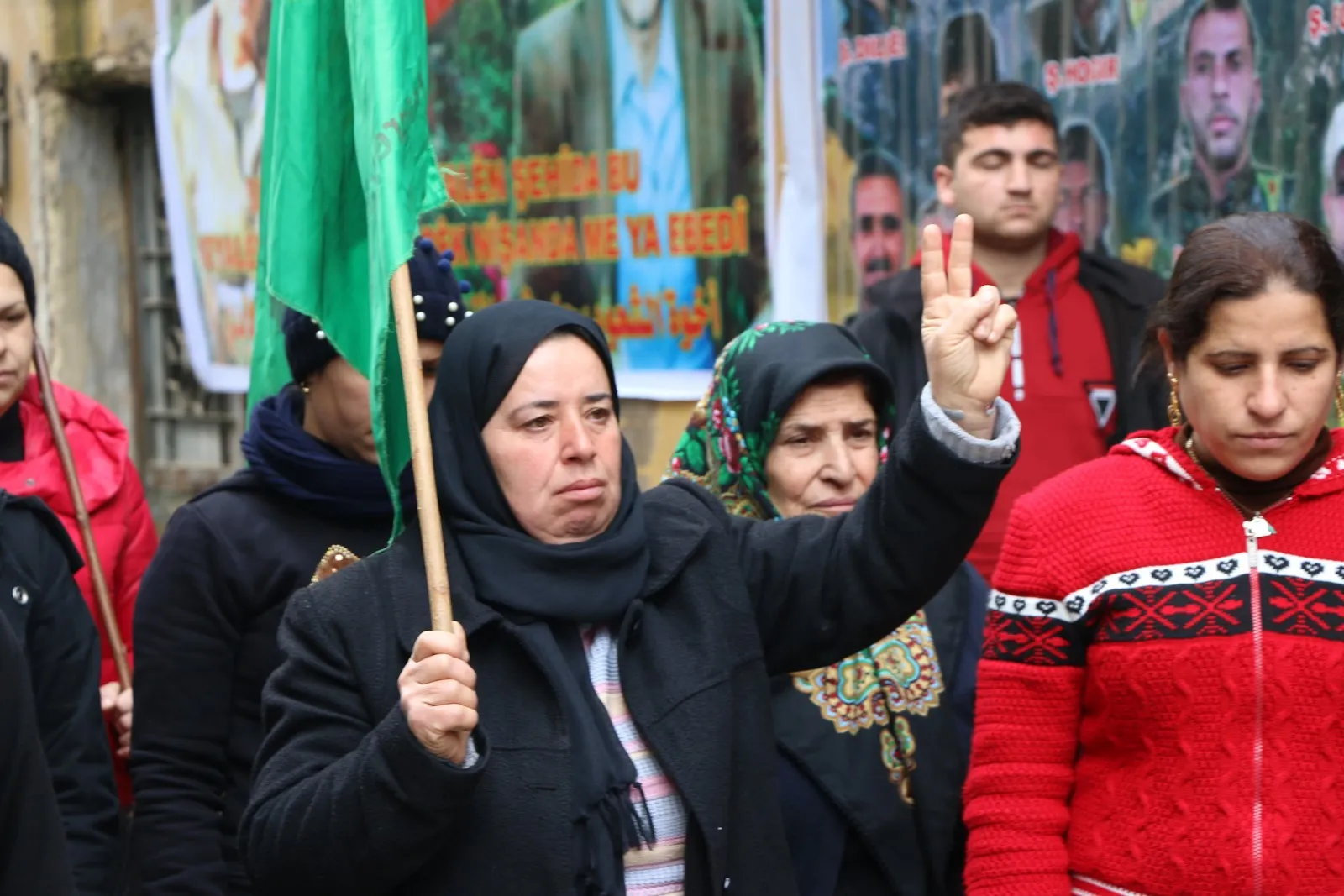 Çalakvanên Helebê: Em ê şopdarên xeta Leyla Guven bin