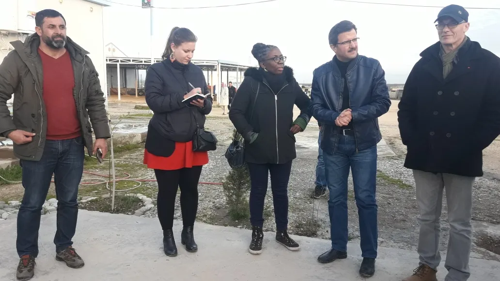 Şanedeyek ji parlementoyên Fransayê gihîşt Rojava