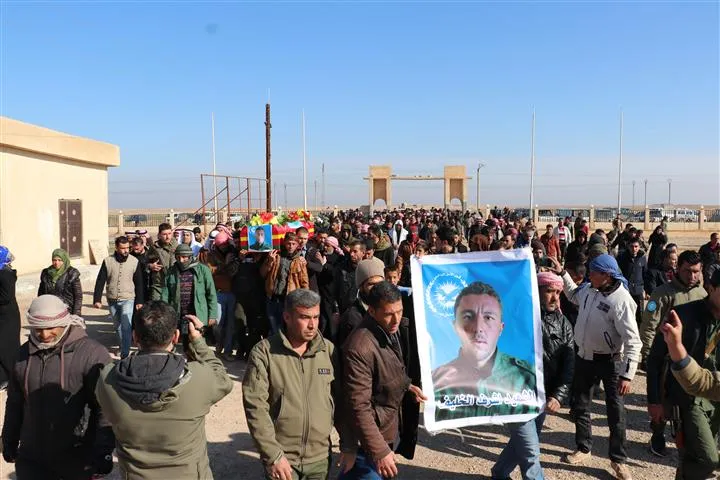Cenazeyê şehîd Eşref hate veşartin