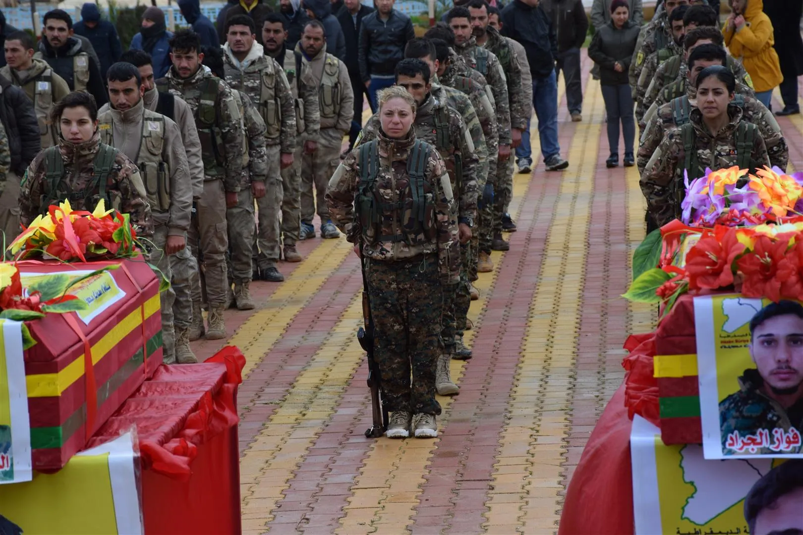 Gelê Hesekê şehîdên xwe spartin axê