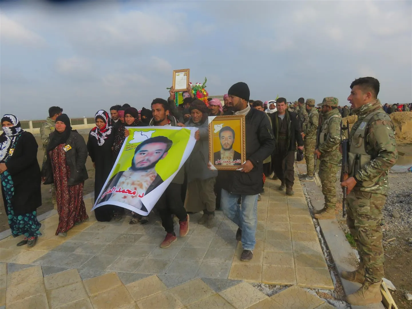 Cenazeyê şehîd Elî bi merasîmekî girseyî hate veşartin
