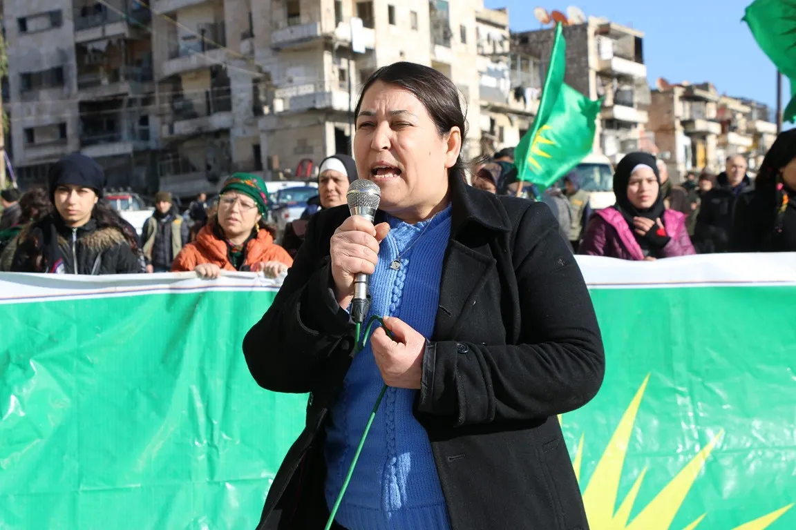 Her sê jinên têkoşerê li taxa Şêxmeqsûdê hatin bibîranîn