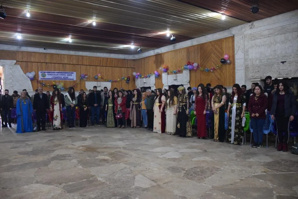 Akademiya Tenduristiyê ya Rojava dewreya 43 xwendekaran qedand