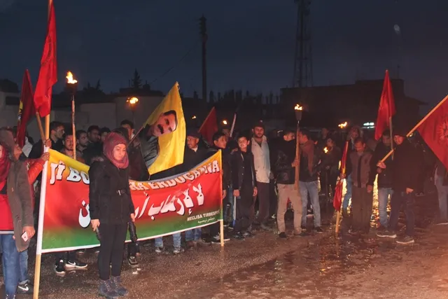 Ciwanên Tirbespiyê li dijî tecrîdê meşiyan