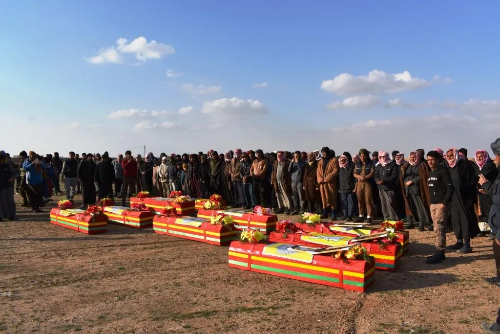Şehîdên Pêngava Bagera Cizîrê bi merasîmekî bi heybet hatin oxirkirin