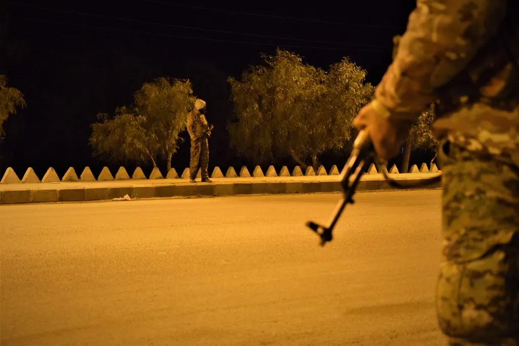 Welatiyên Tebqayê dikarin rojane 3 saetan derkevin