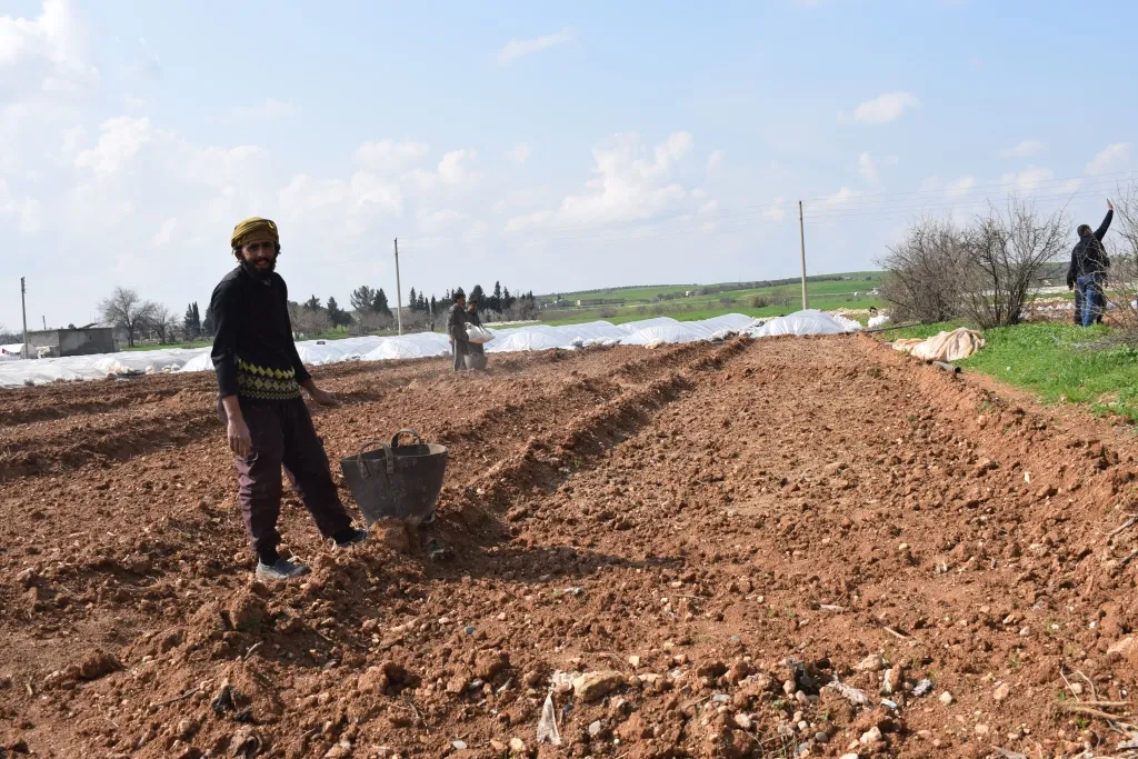 Cotkarên Tirbespiyê amadekariya mewsima havînê dikin