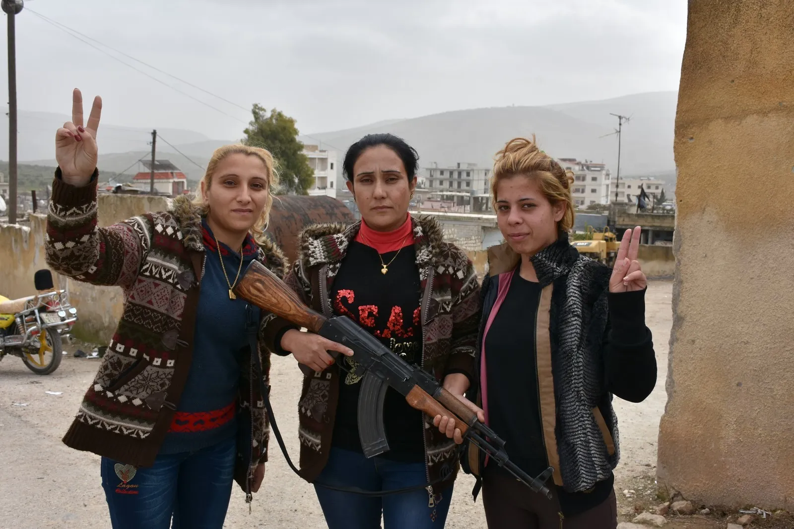 Di eniyên Berxwedana Serdemê de şervanên veşartî…