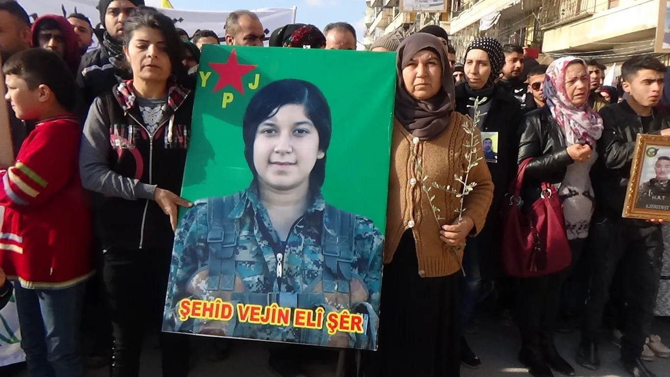 Vejîn û Barînê bi dengên xwe yên zîz eniyên berxwedanê gur dikirin