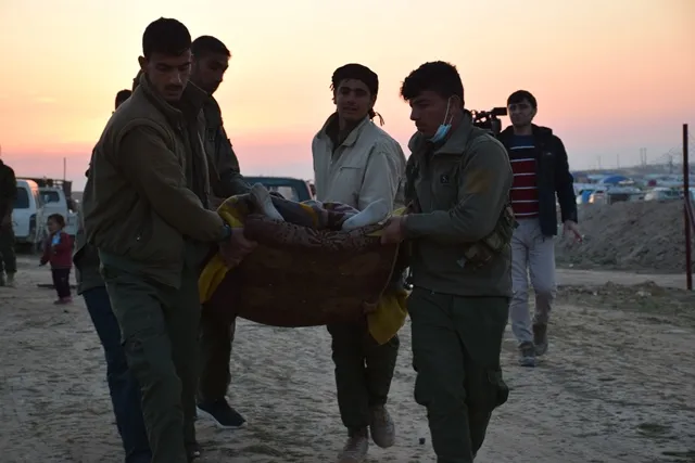 Komeke din a ji sivîl û malbatên çeteyan, gihaşt kampa Holê