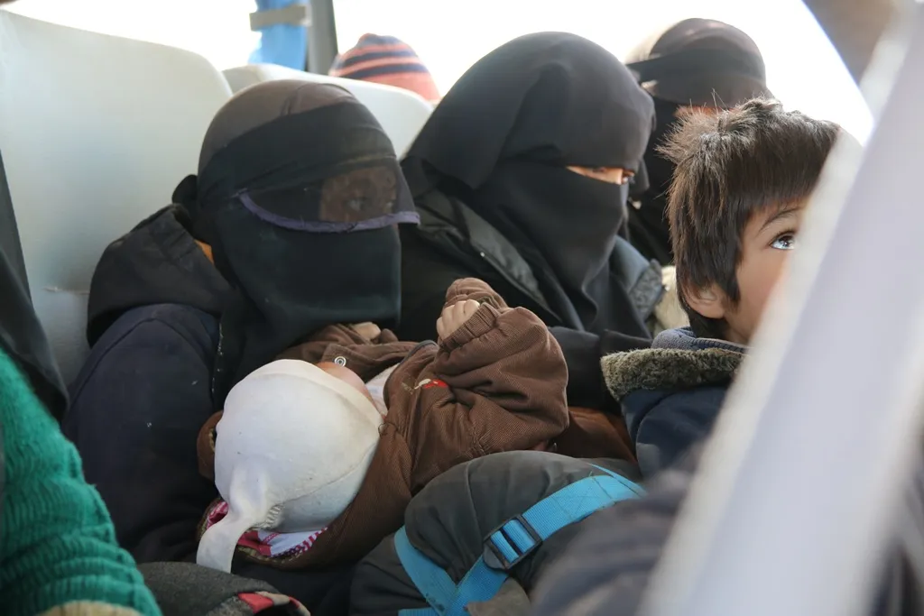 ‘DAIŞ`iyên mayî sivîlan wek mertalên zindî bi kar tînin’