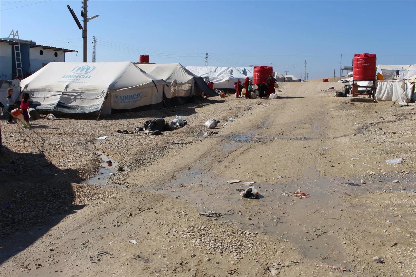 Kombûna çopê li kampa Holê dibe sedema nexweşiyan