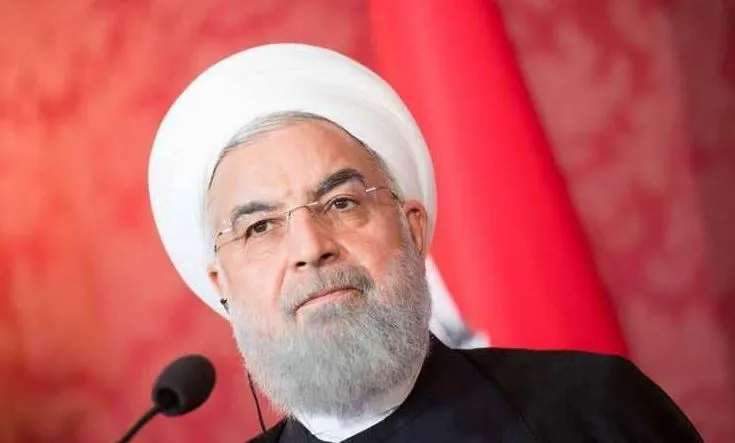 Rûhanî: Em ji bo pêşxistina roketan tu destûrê nagirin