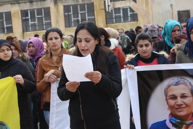 ‘Komplo li dijî biratiya gelan û mozaîkiya olan e’