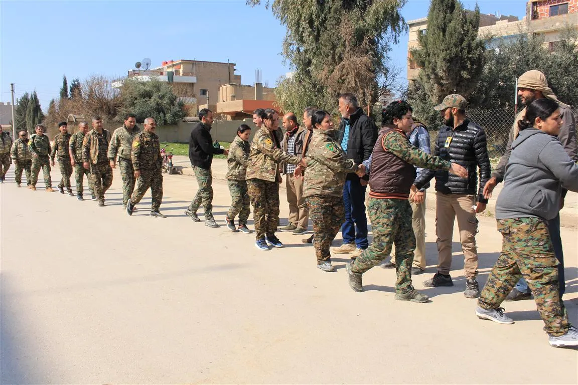 Şêniyên Qamişlo sersaxî ji malbata şehîd Elî re xwest