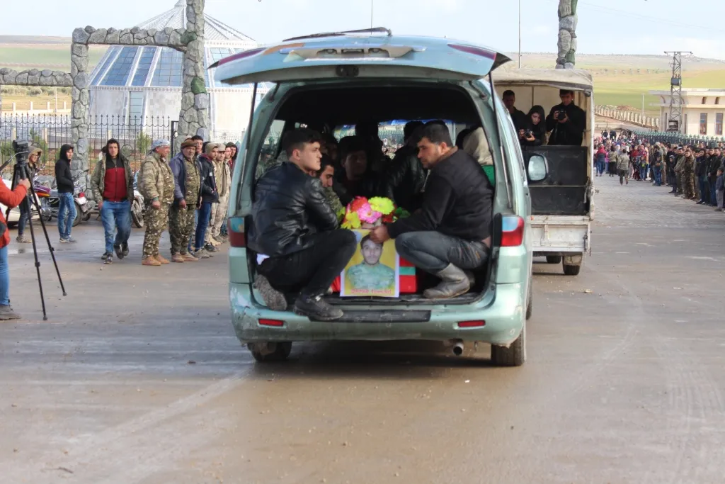 Şehîd Îsmaîl li Kobanê hat oxirkirin