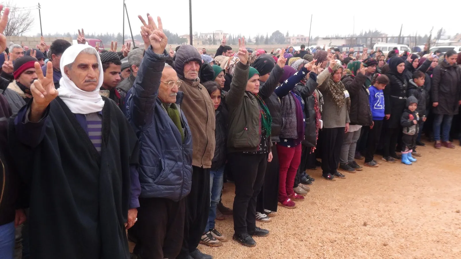 Sersaxî ji malbata şehîd Bahoz Efrînê re hat xwestin