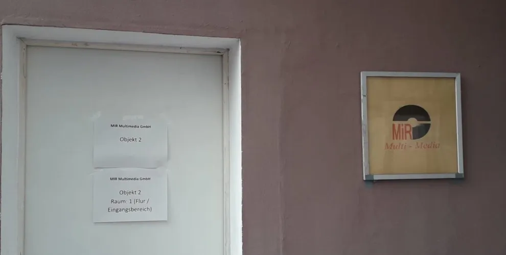 Kilîd li deriyê Mîr Mûzikê û Weşanxaneya Mezopotamyayê dan
