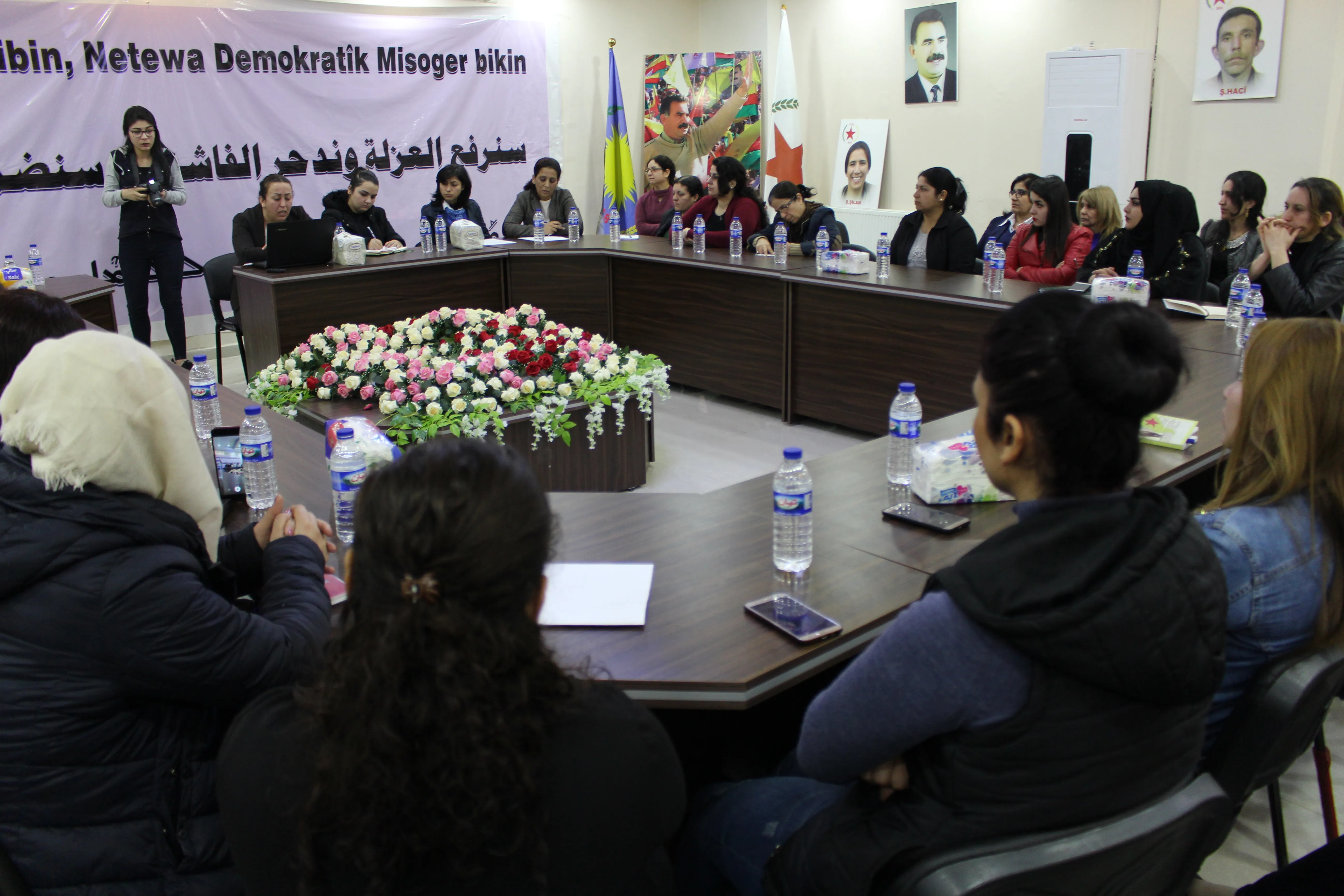 ‘Komploya li ser Ocalan hemû gelên azadîxwaz kir hedef’