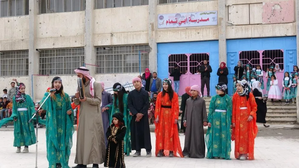 Li Reqayê pêşengeha xwendekaran