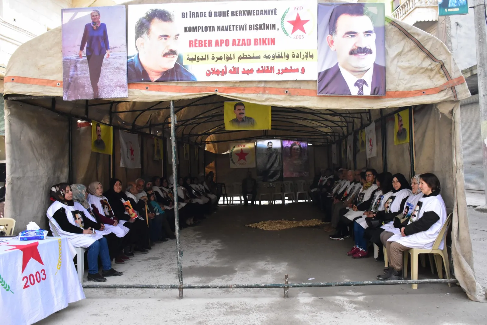 Çalakiyên şermezarkirina komploya navneteweyî berdewam in