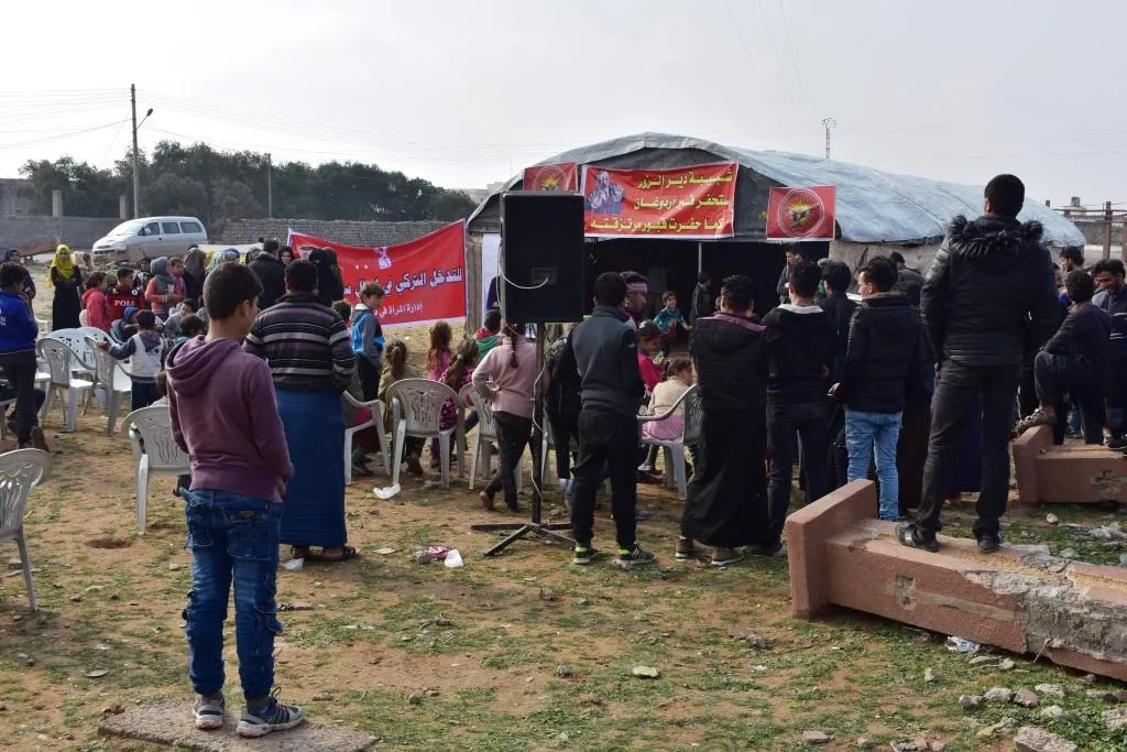 Ciwanên Dêrazorê piştgirî dan Leyla Guven