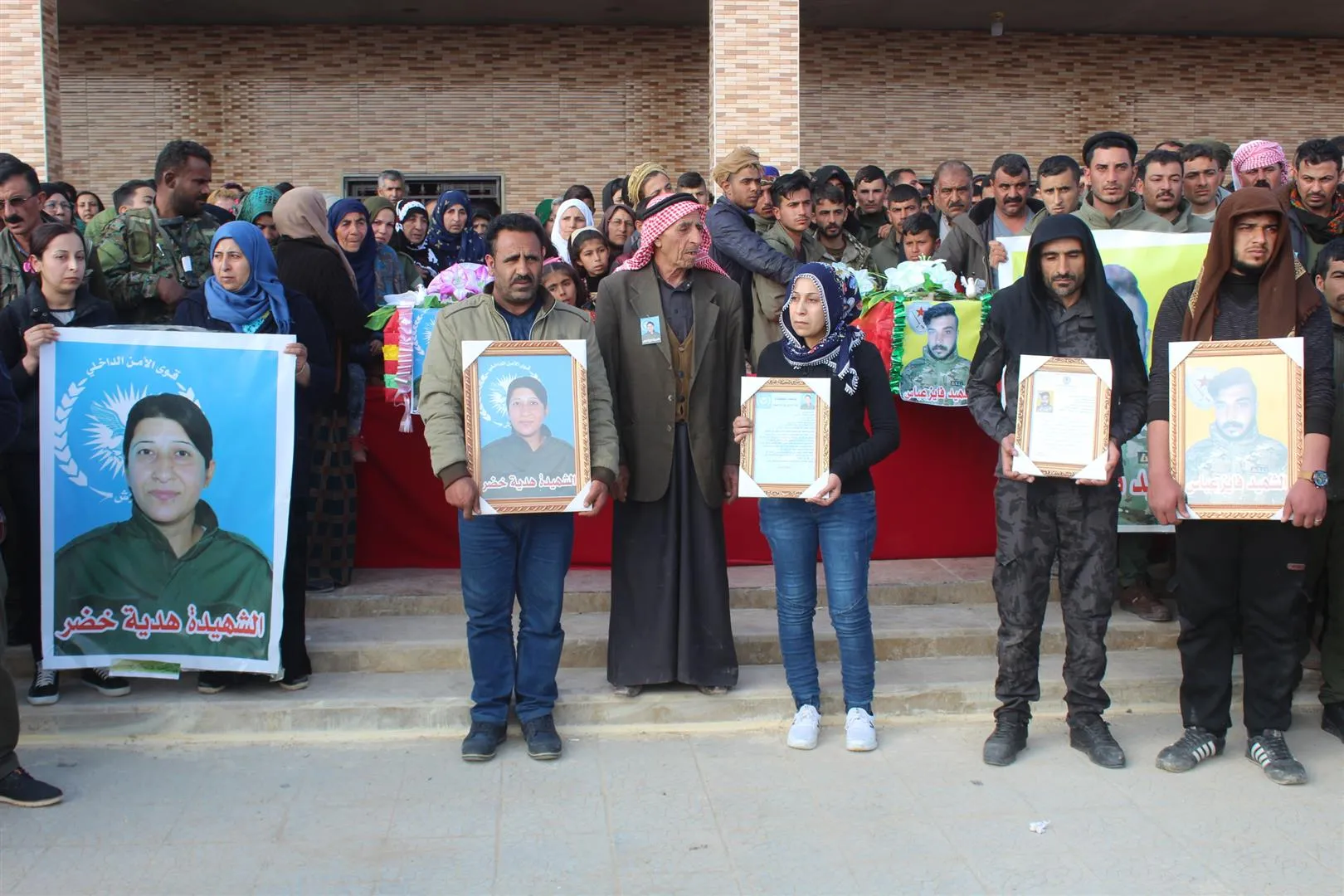 Cenazeyê şehîd Fayiz û Hediya hatin veşartin
