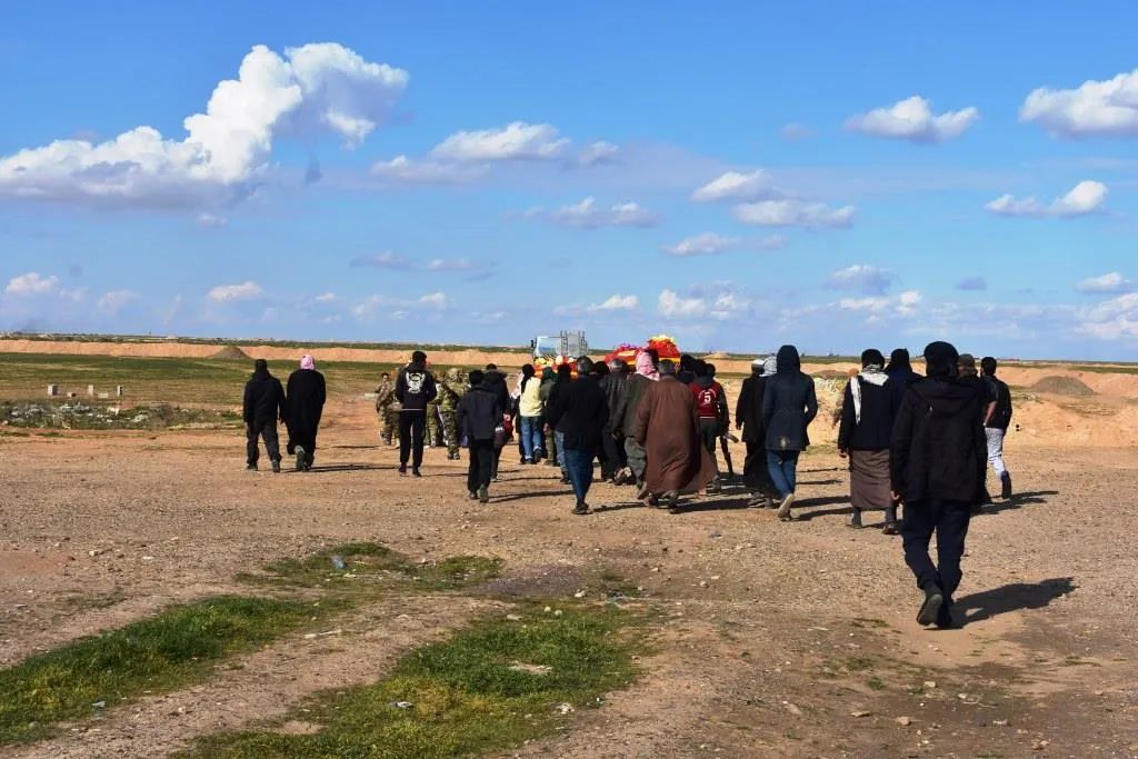 Şehîdên Şerê Tinekirina Terorê li Dêrazorê hatin veşartin